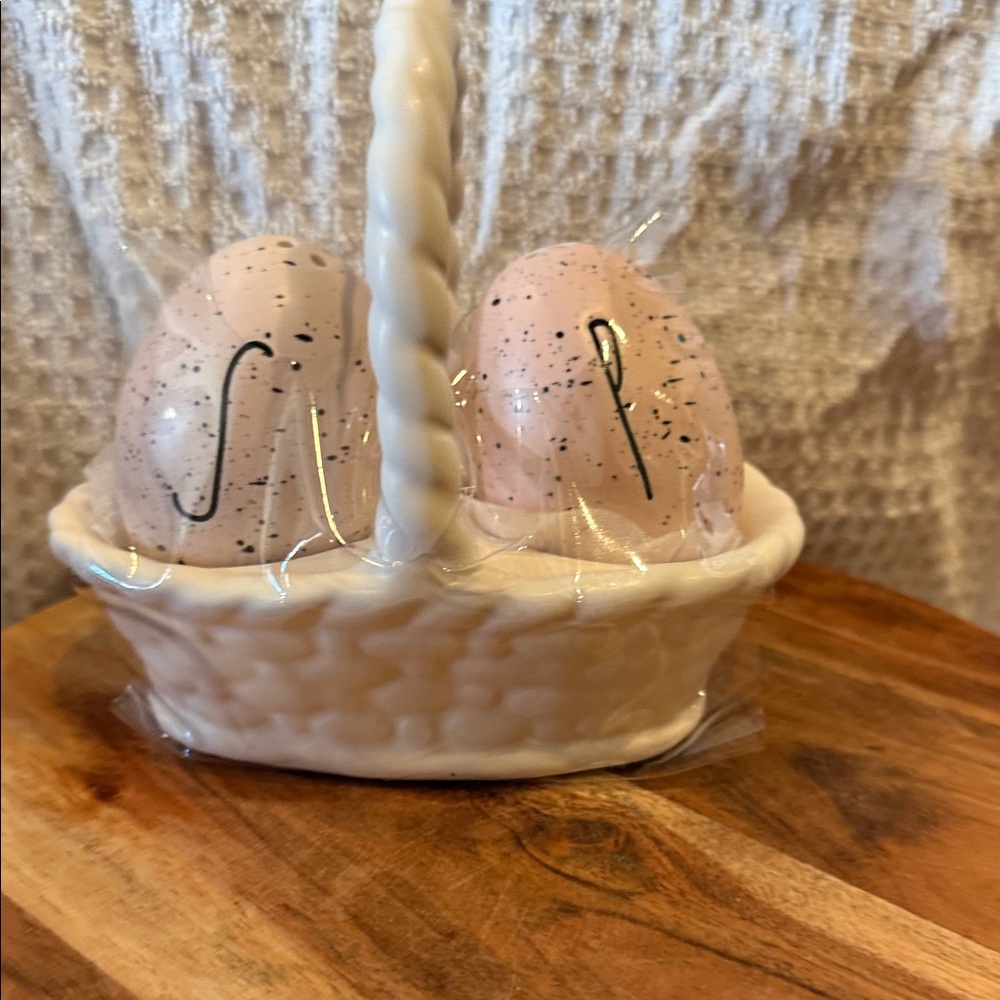 Rae Dunn salt and pepper shakers egg shaped with basket Easter